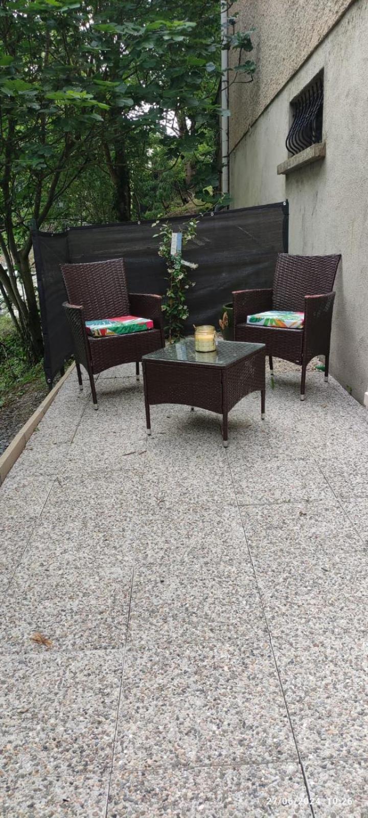 A L Ombre Du Figuier Apartment Cagnac-les-Mines Exterior photo